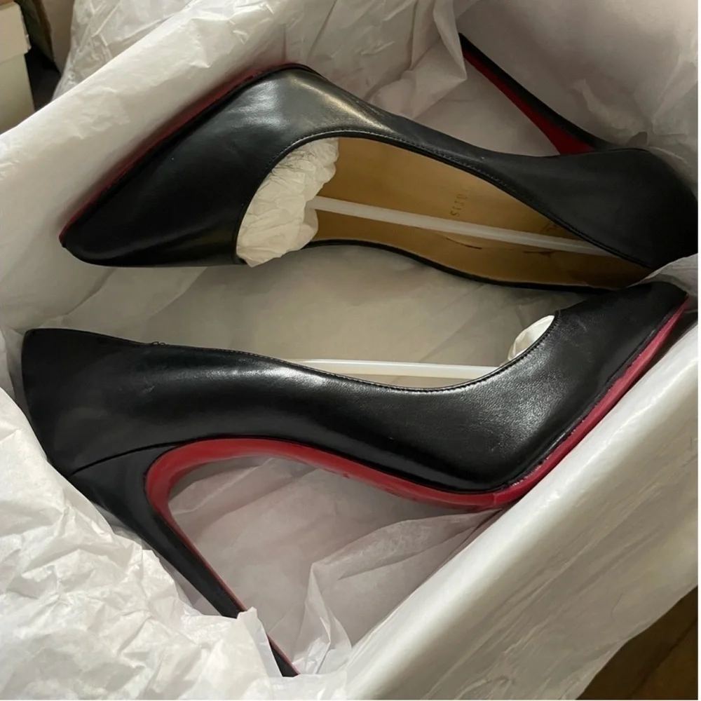 Christian Louboutin Pigalle Follies pumps 100mm Black Napa leather. EU37.5